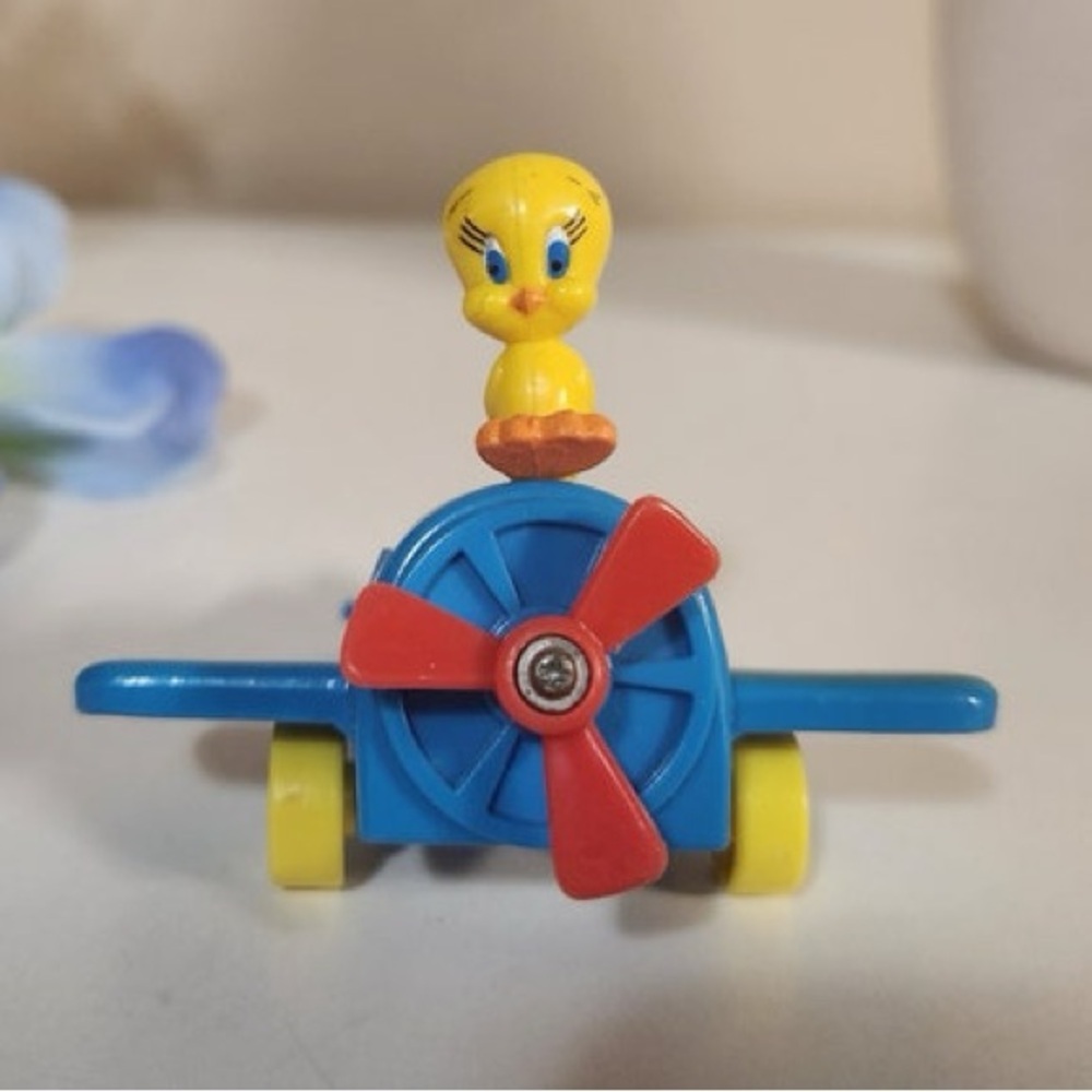 1989 McDonald's Warner Bros. Looney Tunes Tweety Bird Airplane Blue Plastic Toy
